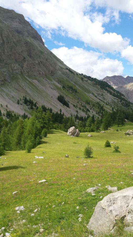 La Provence Vous Attend - 2Eme Etage Digne-les-Bains Dış mekan fotoğraf