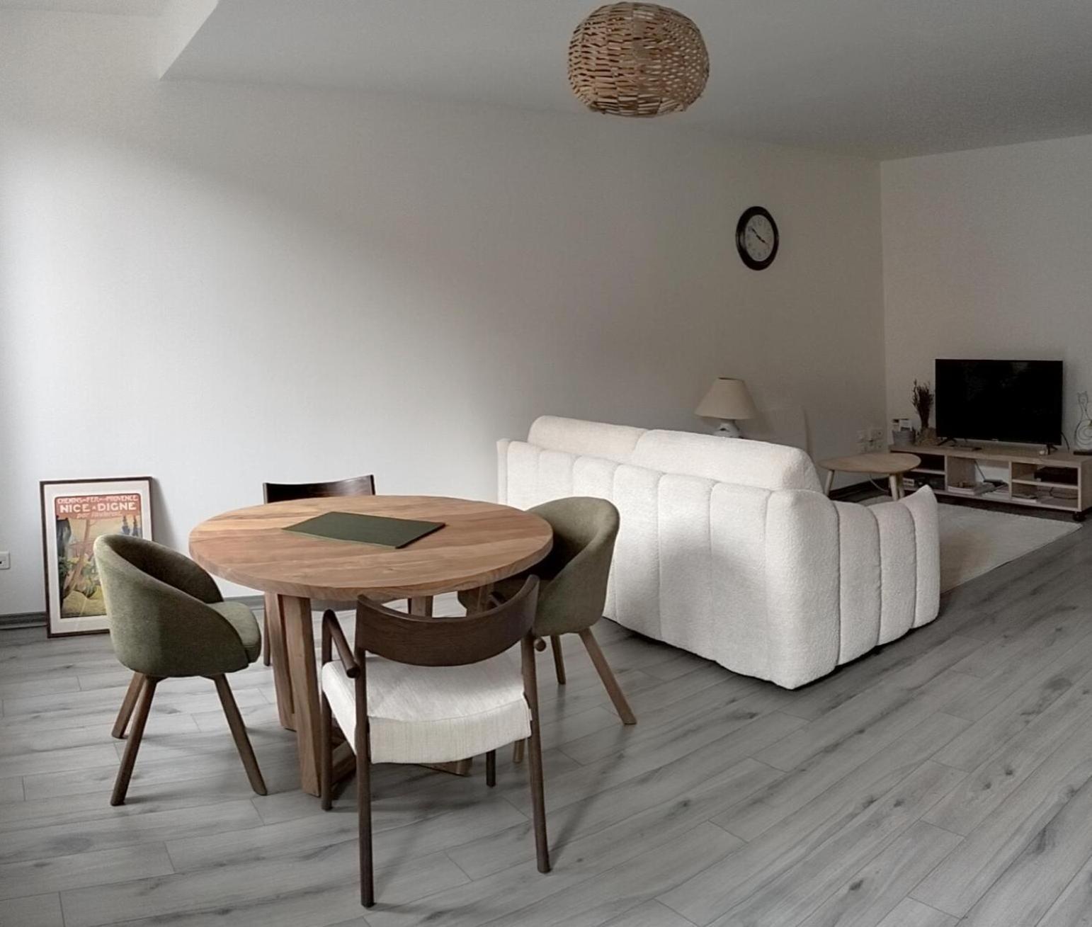 La Provence Vous Attend - 2Eme Etage Digne-les-Bains Dış mekan fotoğraf